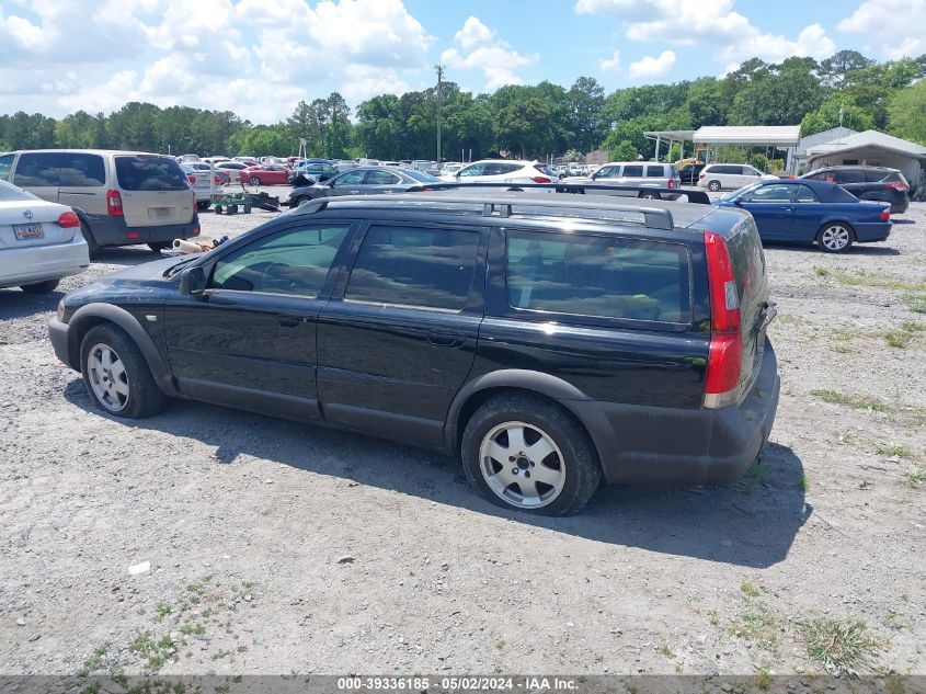 YV1SZ58D711046207 | 2001 VOLVO V70