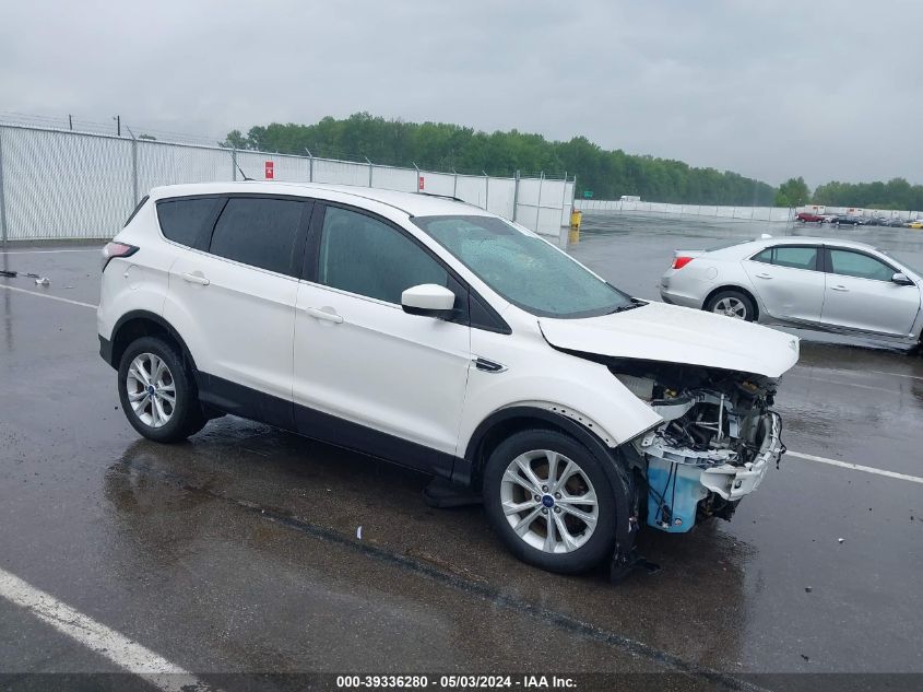 2017 FORD ESCAPE SE - 1FMCU0GD9HUA60563