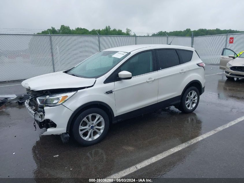 2017 FORD ESCAPE SE - 1FMCU0GD9HUA60563