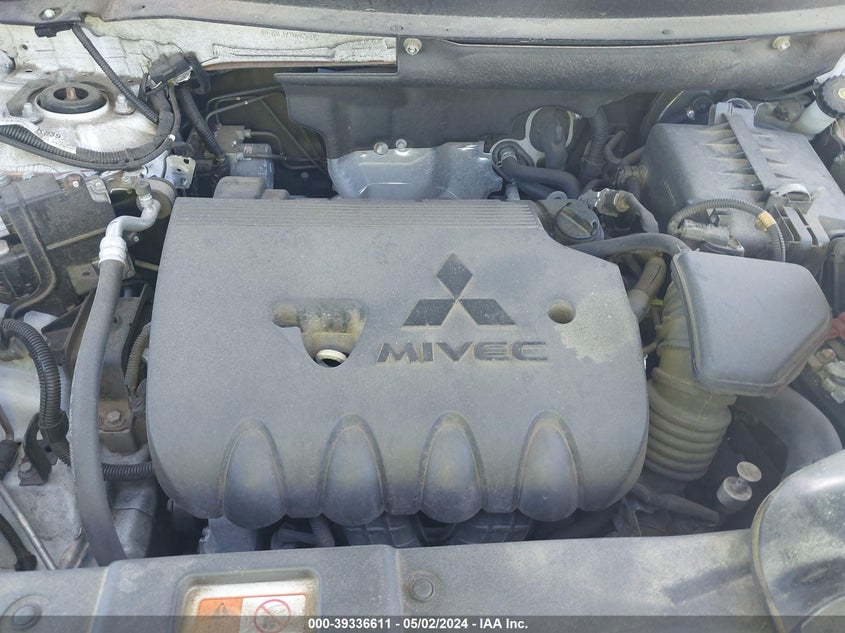 2018 MITSUBISHI OUTLANDER SE/SEL - JA4AD3A32JZ048335