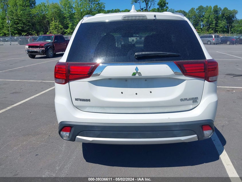 2018 MITSUBISHI OUTLANDER SE/SEL - JA4AD3A32JZ048335