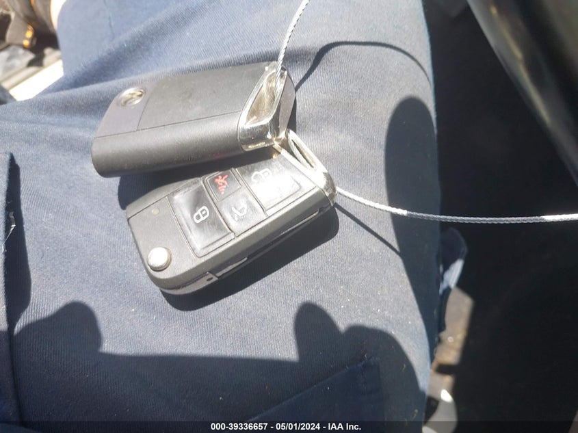 2015 VOLKSWAGEN GOLF SPORTWAGEN TDI SE 4-DOOR - 3VWCA7AU2FM516870