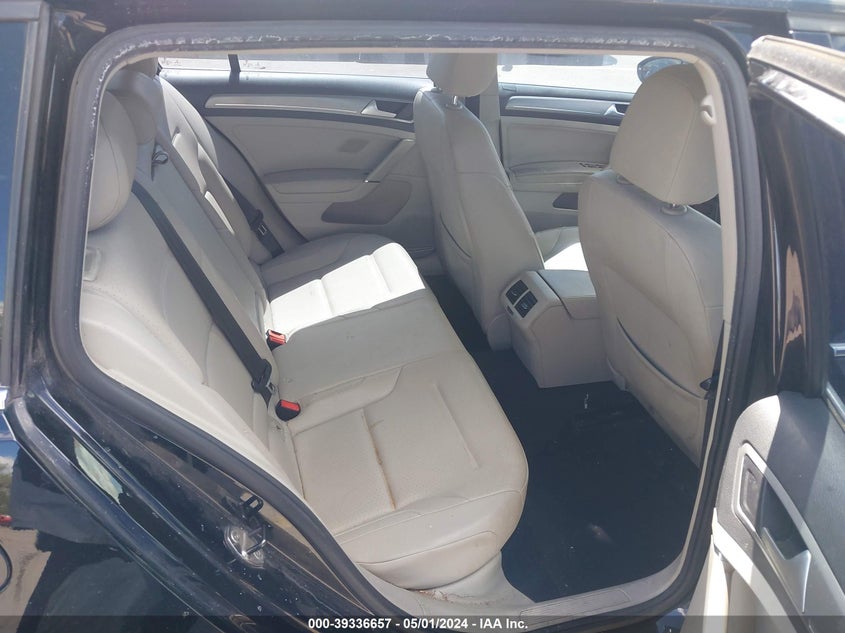 2015 VOLKSWAGEN GOLF SPORTWAGEN TDI SE 4-DOOR - 3VWCA7AU2FM516870