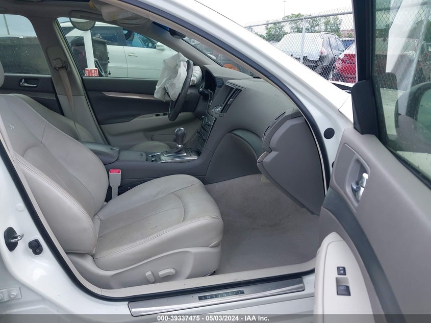 2013 INFINITI G37 JOURNEY JN1CV6AP4DM719833