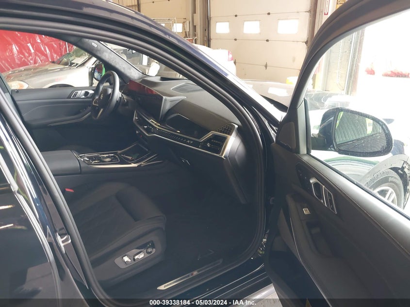 2024 BMW X7 xDrive40I VIN: 5UX23EM09R9T75691 Lot: 39338184