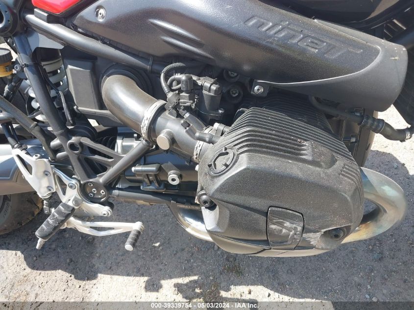 2015 BMW R Nine T VIN: WB10A1603FZ583918 Lot: 39339754