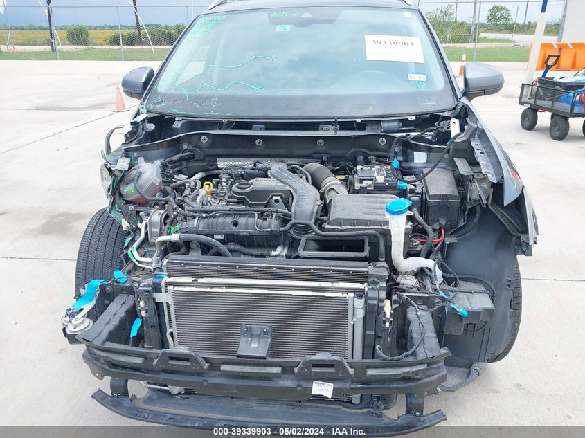 VIN 3VVLX7B28NM040932 2022 VOLKSWAGEN TAOS 1.5T SE