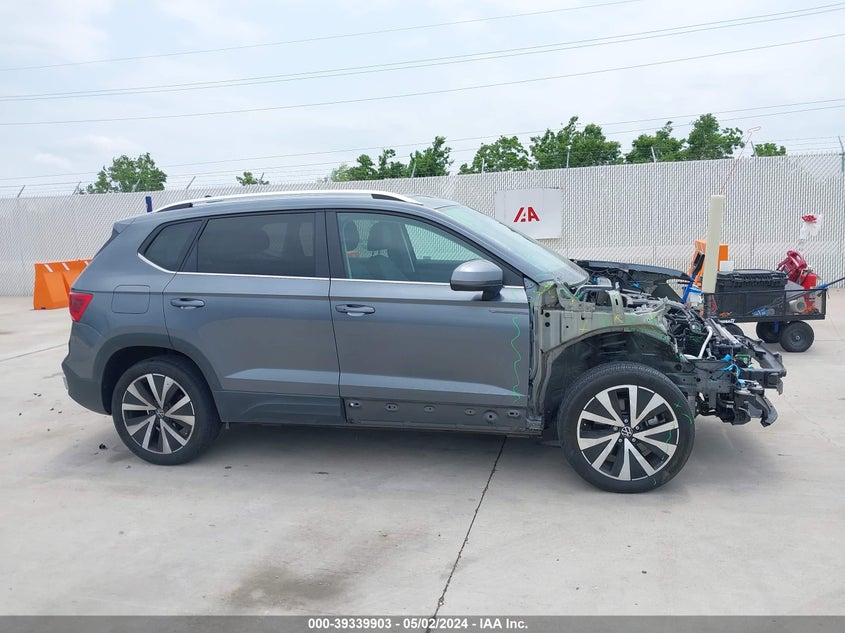 VIN 3VVLX7B28NM040932 2022 VOLKSWAGEN TAOS 1.5T SE