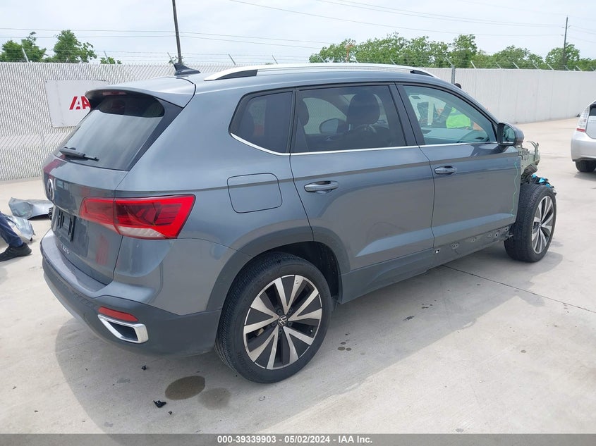 VIN 3VVLX7B28NM040932 2022 VOLKSWAGEN TAOS 1.5T SE