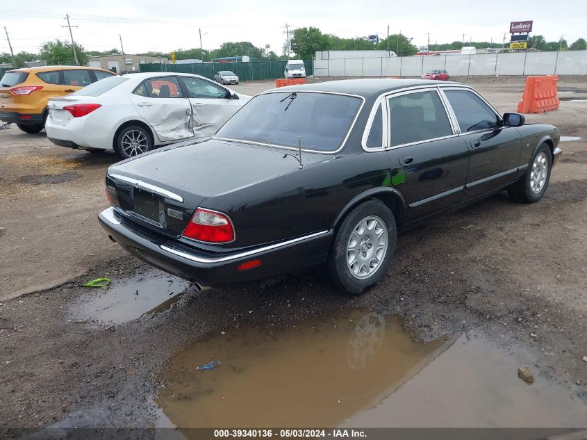 2000 Jaguar Xj8 VIN: SAJDA14C5YLF10559 Lot: 39340136