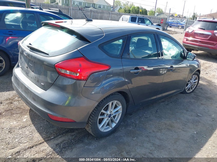 VIN 1FADP3K24JL326273 2018 FORD FOCUS SE