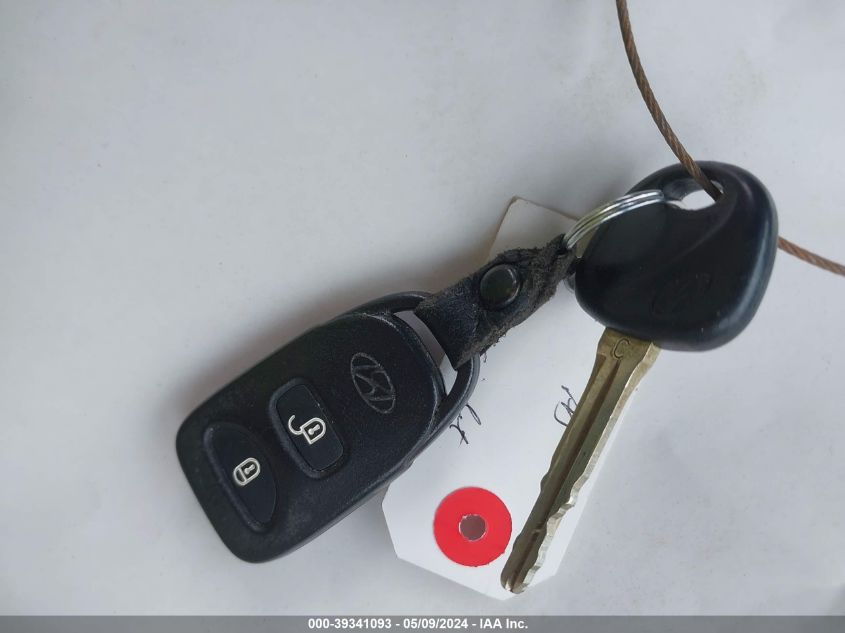 2009 Hyundai Santa Fe Gls VIN: 5NMSG13D39H332939 Lot: 39341093