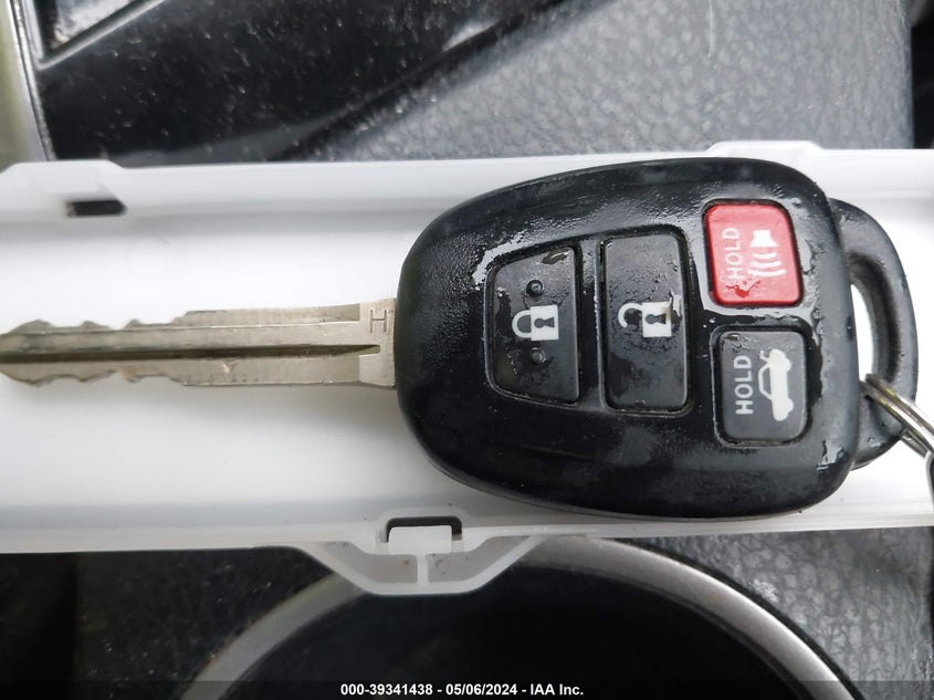 2016 TOYOTA COROLLA LE - 2T1BURHE0GC721520