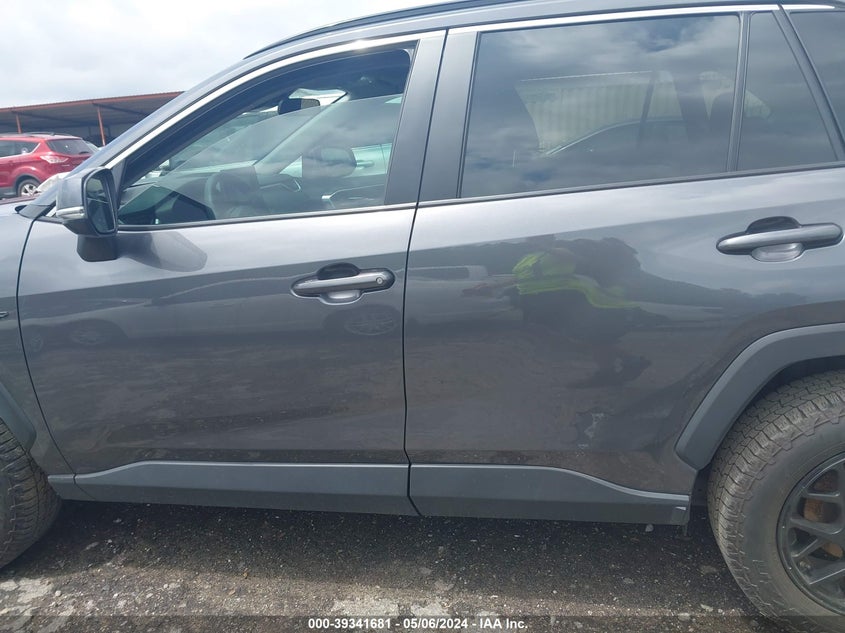 VIN 2T3W1RFV0NC208396 2022 TOYOTA RAV4 XLE/XLE PREMIUM