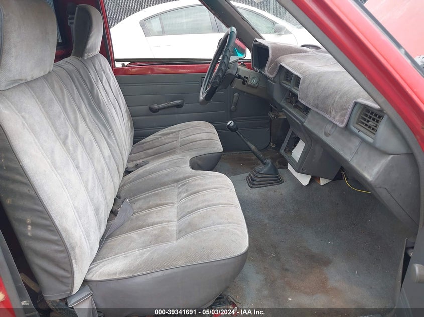 1988 Toyota Pickup 1/2 Ton Rn50 VIN: JT4RN50RXJ5136516 Lot: 39341691