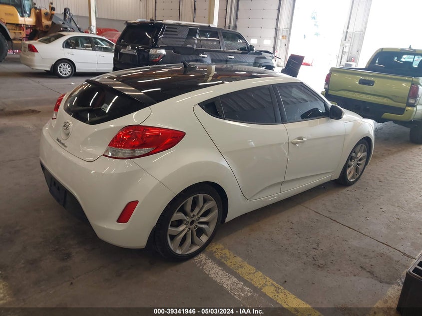 2012 Hyundai Veloster Base W/Red/Black VIN: KMHTC6AD5CU066688 Lot: 39341946