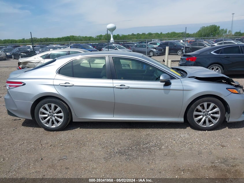 2018 TOYOTA CAMRY LE - JTNB11HK9J3024293