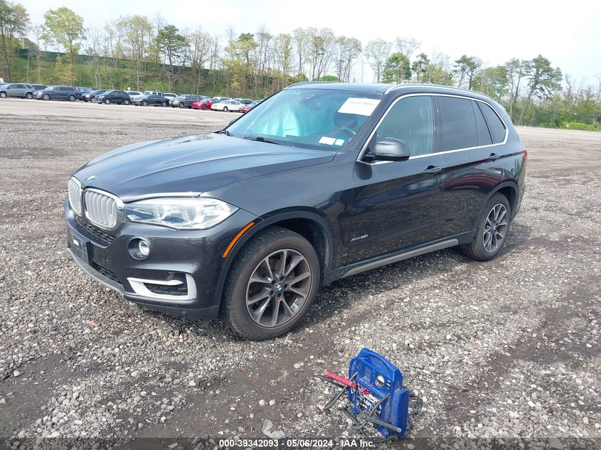 2018 BMW X5 VIN: 5UXKR0C5XJ0Y04022
