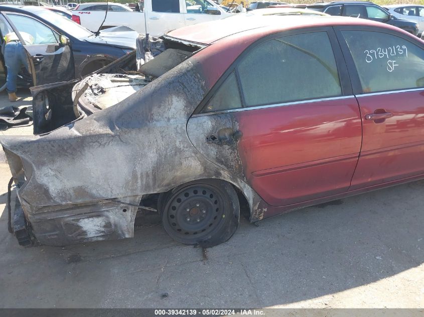 2002 Toyota Camry Le VIN: 4T1BE32K32U022561 Lot: 39342139