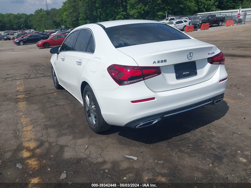 2020 Mercedes-Benz A 220 4Matic VIN: W1K3G4FB6LJ218246 Lot: 39342448