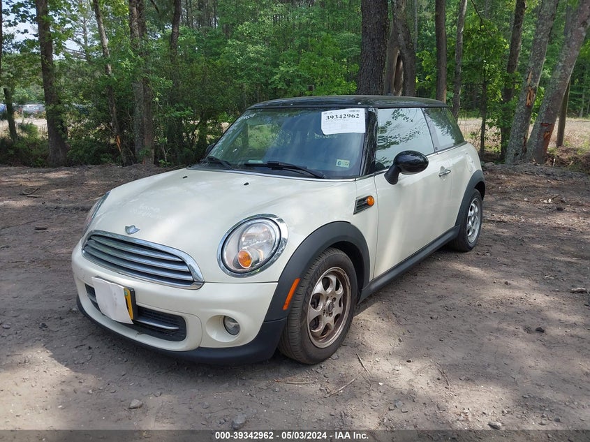 2013 Mini Hardtop Cooper VIN: WMWSU3C56DT678825 Lot: 39342962