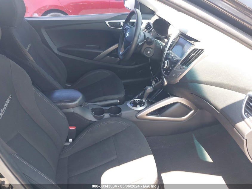 2015 Hyundai Veloster VIN: KMHTC6AD5FU236651 Lot: 39343034