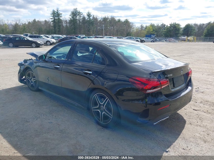 2020 Mercedes-Benz A 220 4Matic VIN: W1K3G4FB3LJ217636 Lot: 39343529