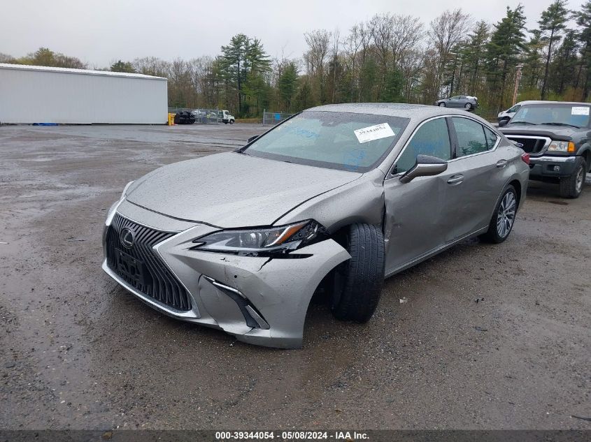 58AD11D13MU002626 2021 LEXUS ES - Image 2