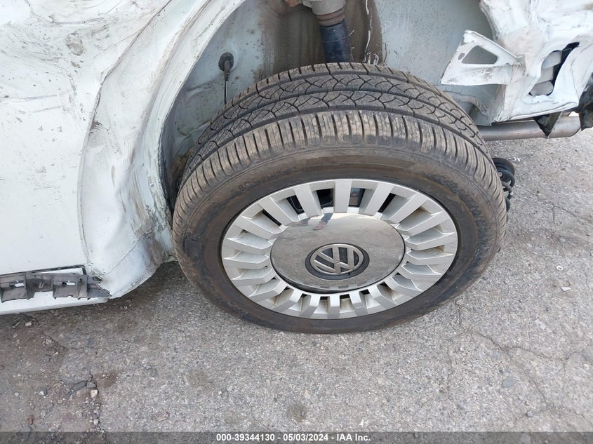 2016 VOLKSWAGEN BEETLE 1.8T SE - 3VWJ17AT0GM600816