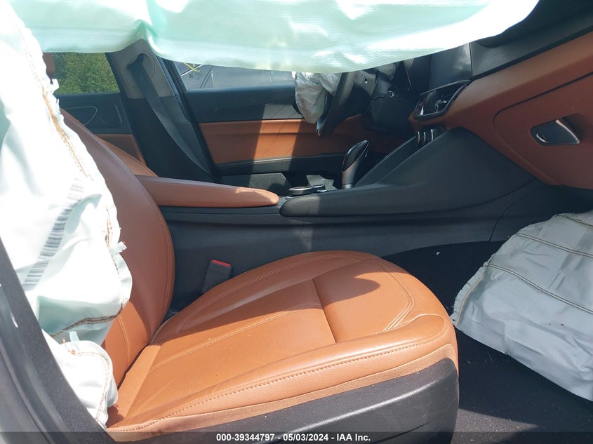 VIN ZARFAEDNXH7540720 2017 ALFA ROMEO GIULIA Q4