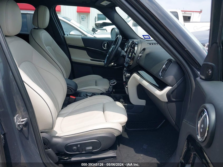 2018 Mini Countryman Cooper S VIN: WMZYT3C38J3E93561 Lot: 39345126
