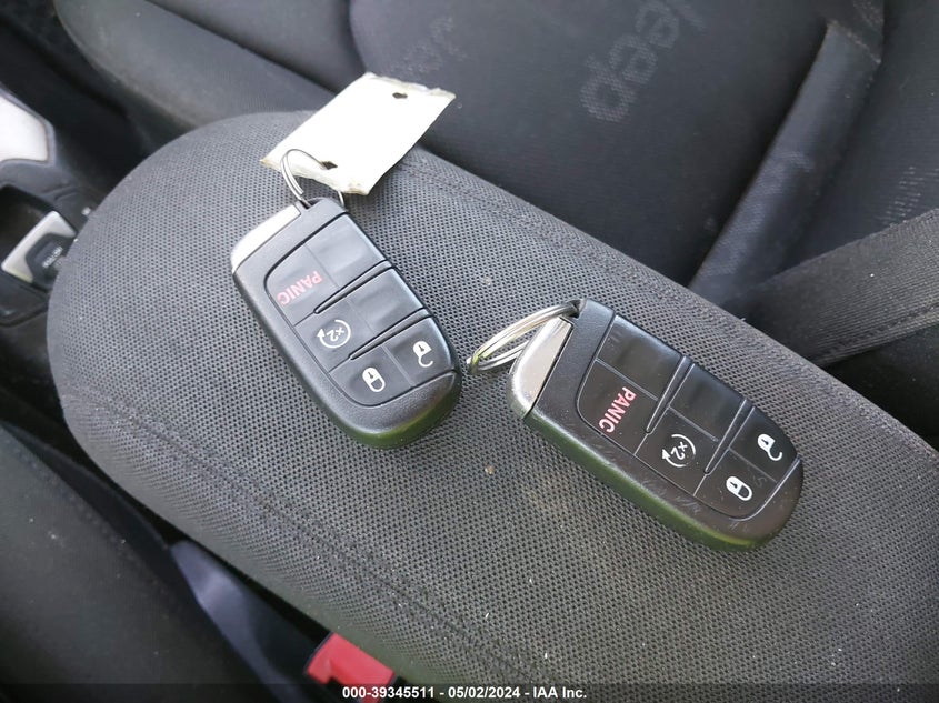 2017 JEEP RENEGADE LATITUDE 4X4 - ZACCJBBB1HPG51535