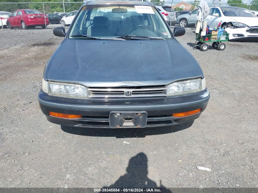 1992 Honda Accord Lx VIN: 1HGCB7550NA121828 Lot: 39345884