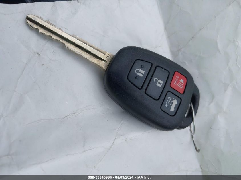 2017 TOYOTA COROLLA LE - 5YFBURHEXHP575550