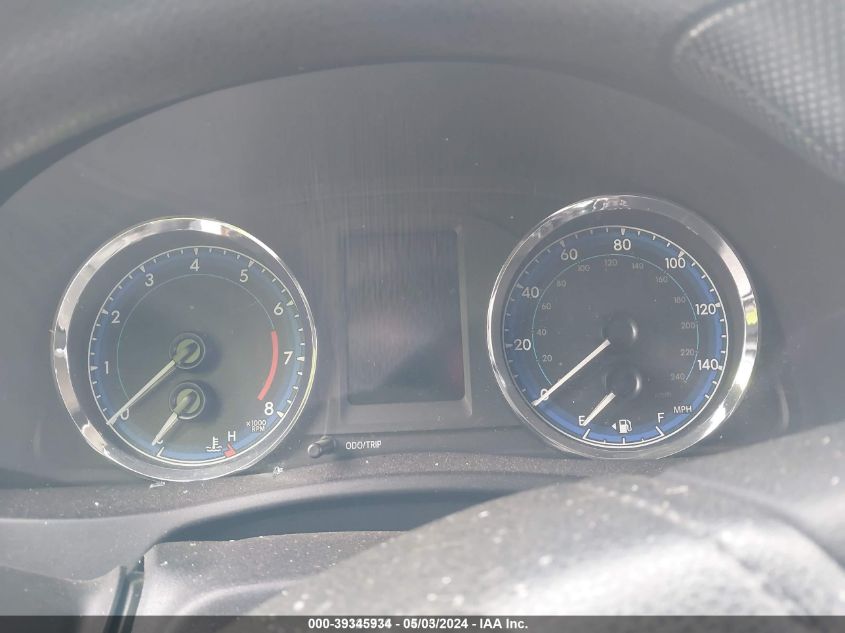 2017 TOYOTA COROLLA LE - 5YFBURHEXHP575550