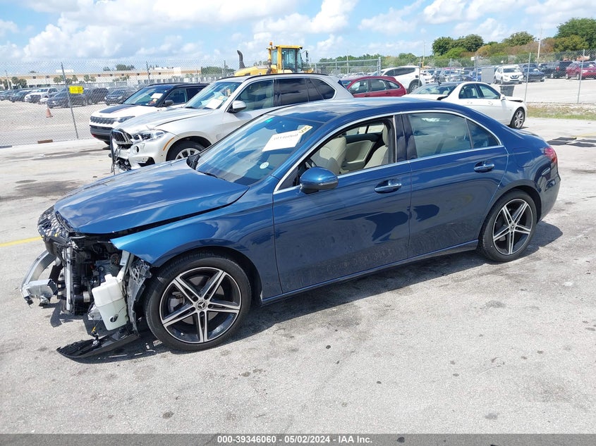 2020 Mercedes-Benz A 220 VIN: W1K3G4EB8LJ234658 Lot: 39346060