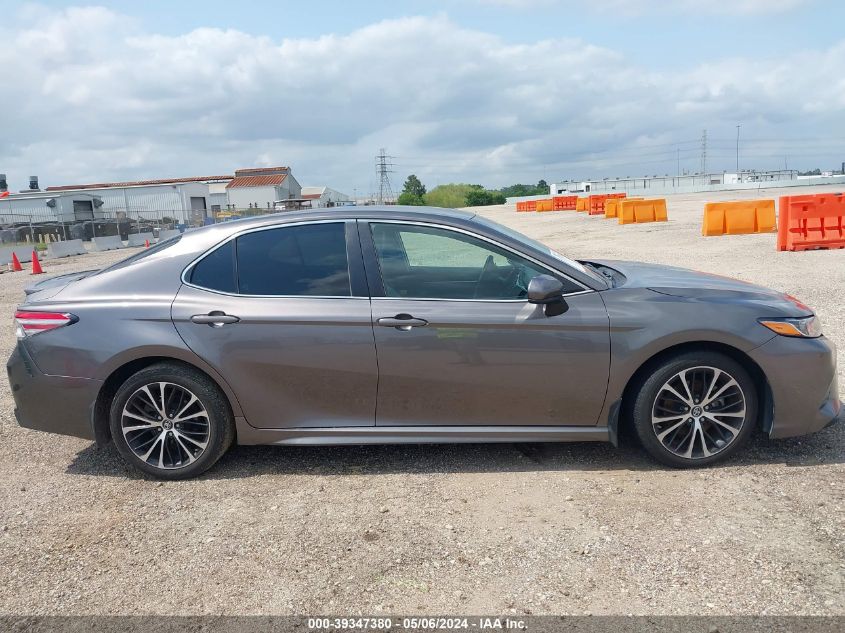 2018 Toyota Camry Se VIN: 4T1B11HKXJU597682 Lot: 39347380