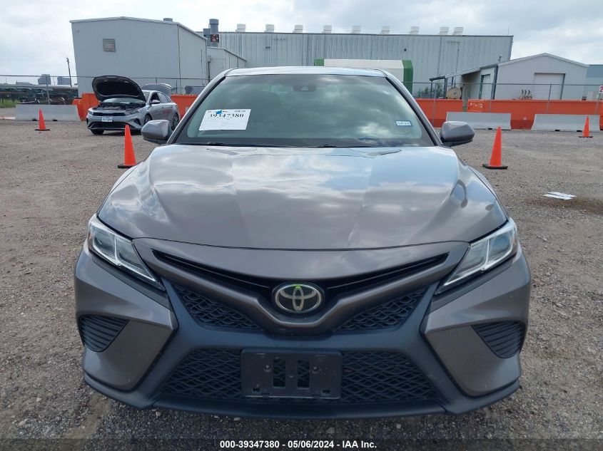 2018 Toyota Camry Se VIN: 4T1B11HKXJU597682 Lot: 39347380