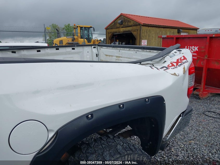 2014 TOYOTA TUNDRA SR5 5.7L V8 - 5TFDW5F18EX397873