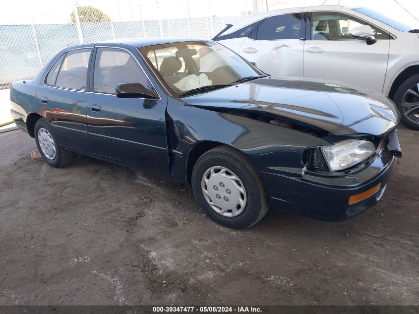 1995 Toyota Camry Le VIN: 4T1SK12E5SU597977 Lot: 39347477