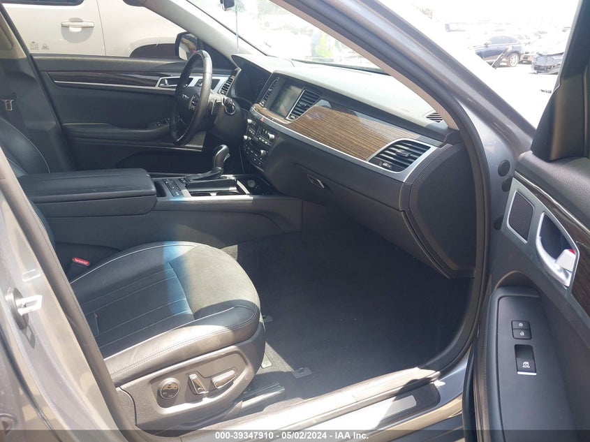 2016 Hyundai Genesis 3.8 VIN: KMHGN4JE9GU141794 Lot: 39347910