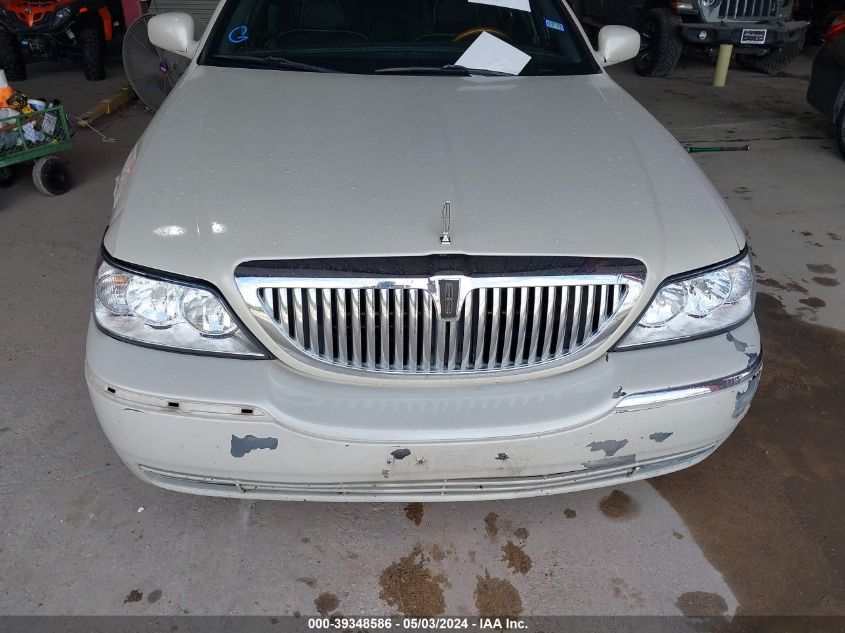 2007 Lincoln Town Car Designer Series VIN: 1LNHM83V57Y623215 Lot: 40511154