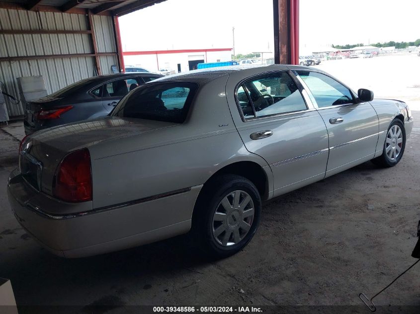 2007 Lincoln Town Car Designer Series VIN: 1LNHM83V57Y623215 Lot: 40511154