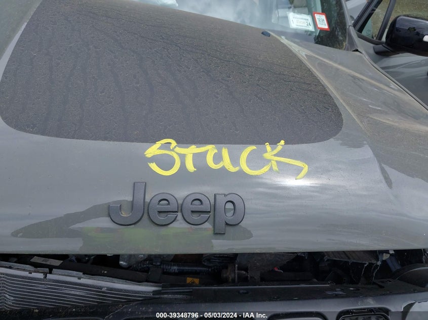 VIN ZACNJDC15NPN70072 2022 JEEP RENEGADE TRAILHAWK 4X4