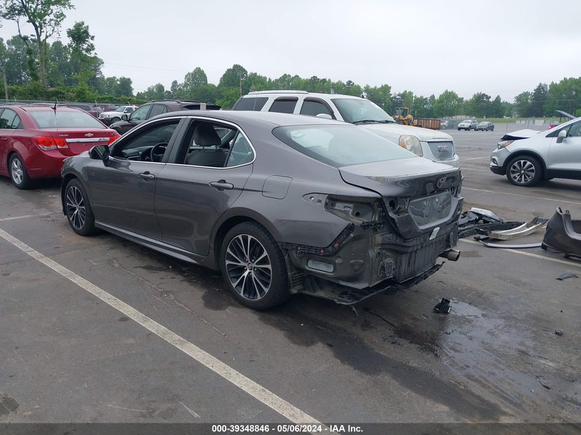 2018 TOYOTA CAMRY L/LE/XLE/SE/XSE - 4T1B11HK4JU071998
