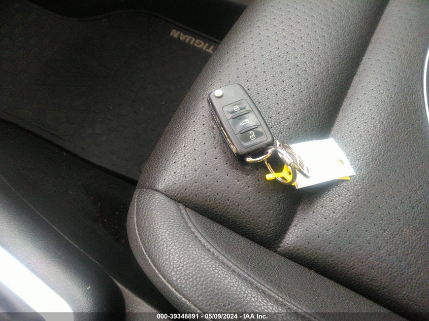 2017 VOLKSWAGEN TIGUAN WOLFSBURG - WVGSV7AX8HK020832