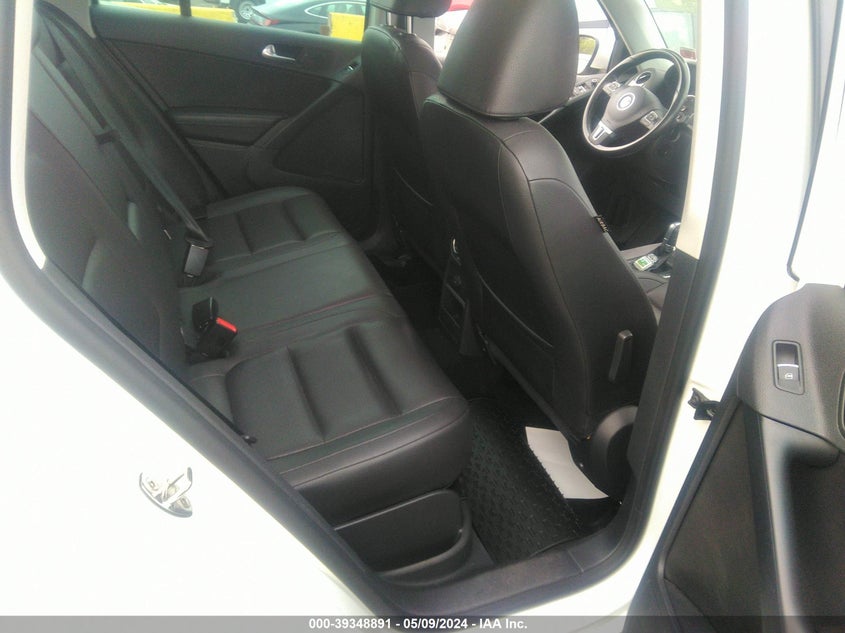 2017 VOLKSWAGEN TIGUAN WOLFSBURG - WVGSV7AX8HK020832