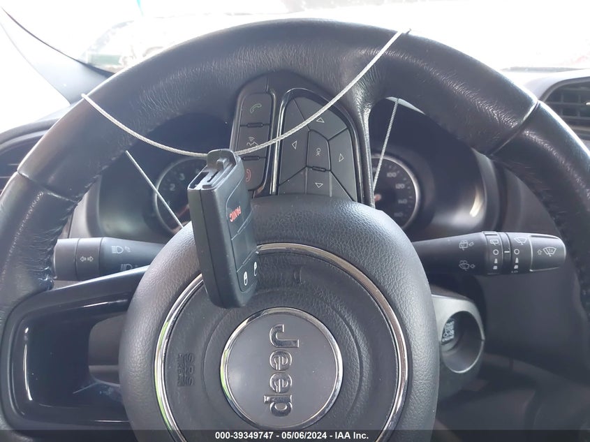 VIN ZACCJABB4JPH32464 2018 JEEP RENEGADE ALTITUDE FWD