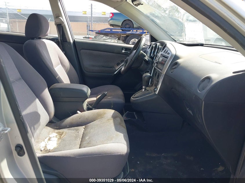 2003 Toyota Matrix Standard/Xr VIN: 2T1KR32E73C005439 Lot: 39351029