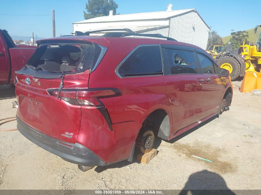 2021 Toyota Sienna Xle VIN: 5TDYRKEC3MS067783 Lot: 40780667